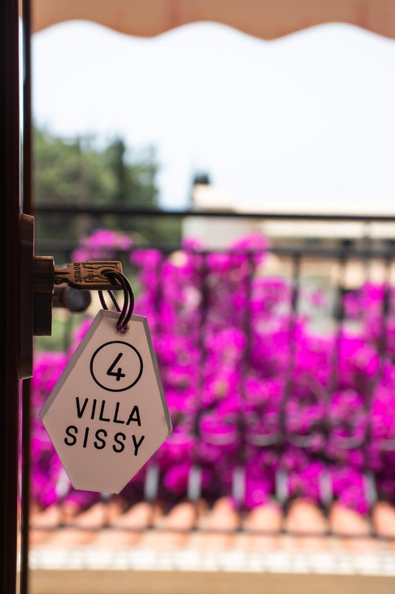 Villa Sissy Studios & Apartments ซิโวตา ภายนอก รูปภาพ