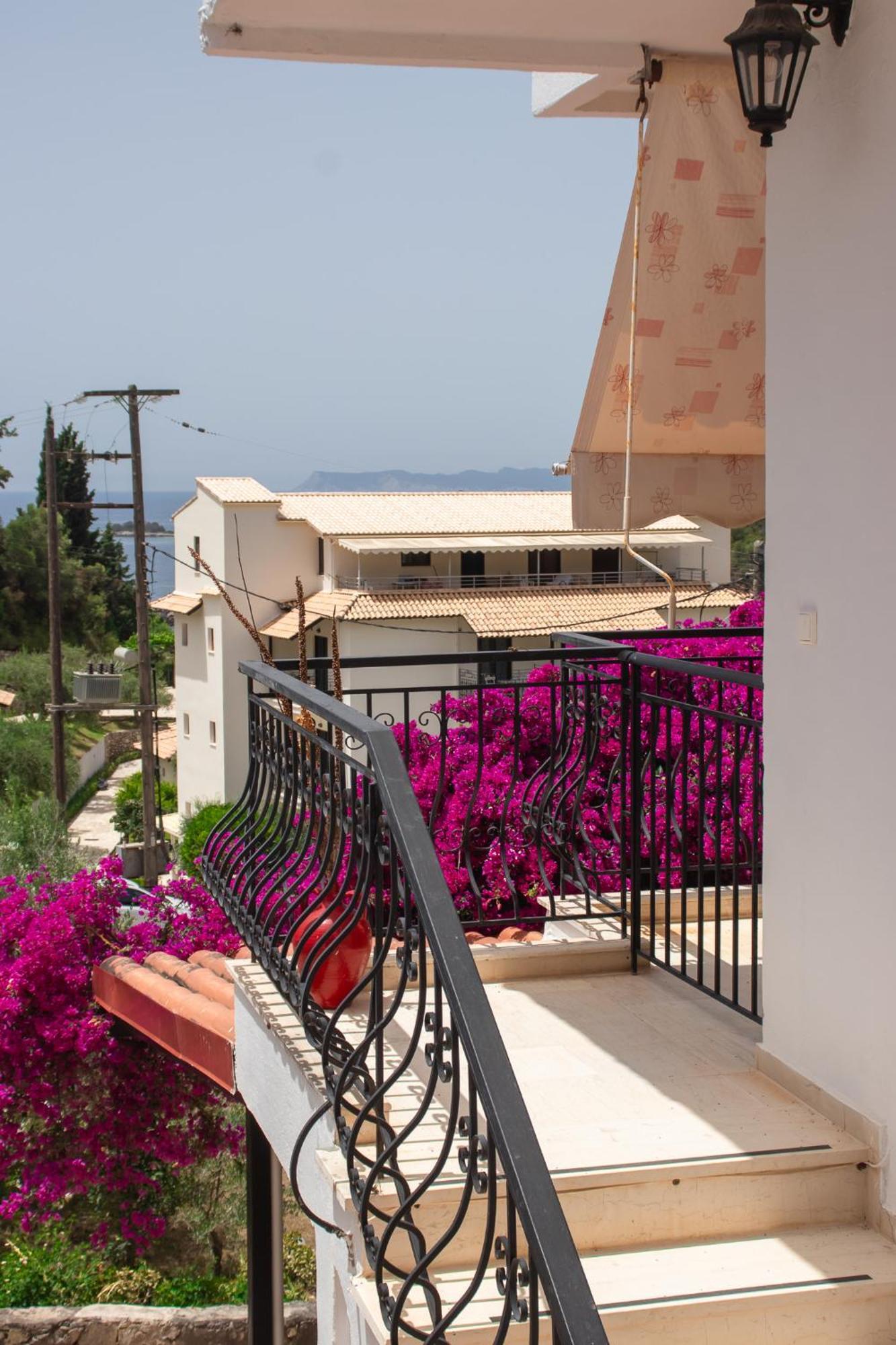 Villa Sissy Studios & Apartments ซิโวตา ภายนอก รูปภาพ